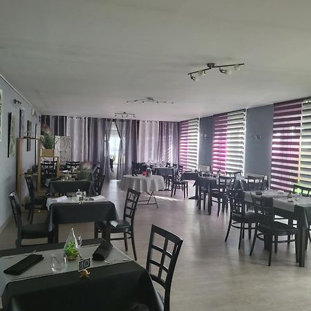 L'Epicurien Hotell Saint-Nicolas-de-Port Exteriör bild
